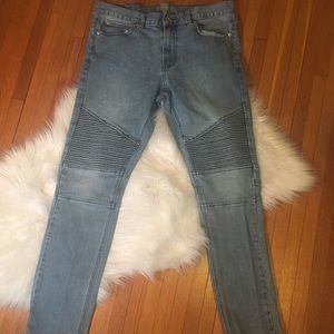 Bullhead Men’s stacked skinny jeans size 32